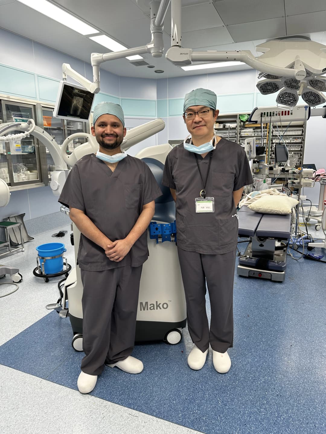 Dr. Vijay Kumar - AIIMS Trained Orthopaedic Surgeon
